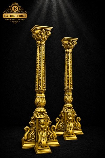 Majestic Lion Crest Imperial Pillar